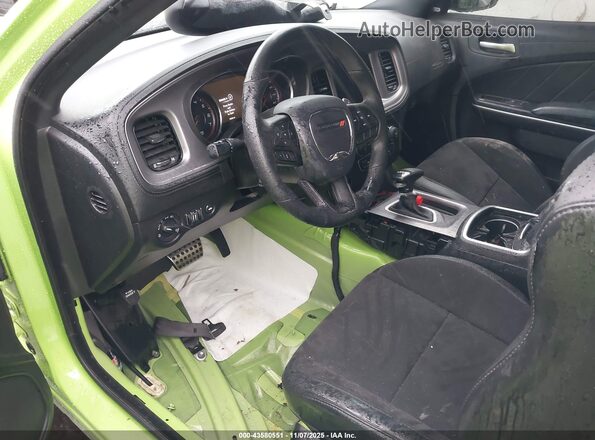 2C3CDXCT9PH698327 2023 DODGE CHARGER Green სალონის 360-გრადუსიანი ხედი