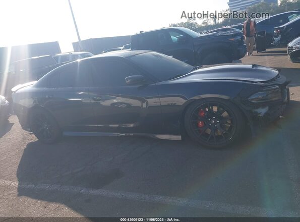 2C3CDXGJ8JH152411 2018 DODGE CHARGER Черный Вид задней части салона