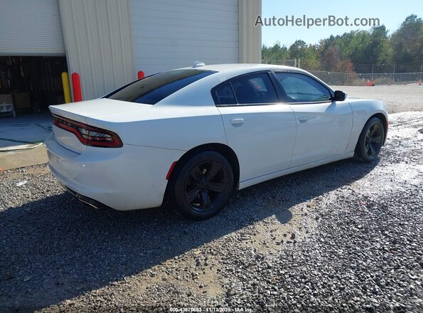 2C3CDXHG7GH186903 2016 DODGE CHARGER White Rear right