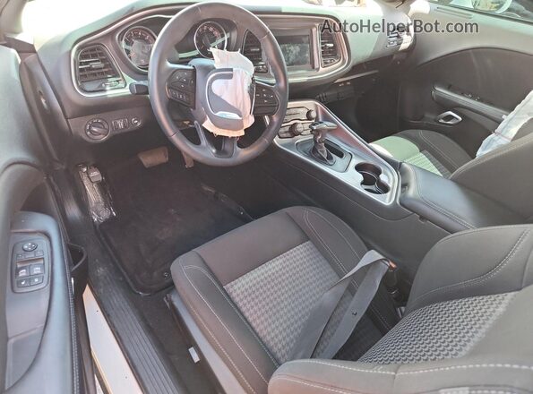 2C3CDZAG1NH137442 2022 DODGE CHALLENGER White Vista del salpicadero