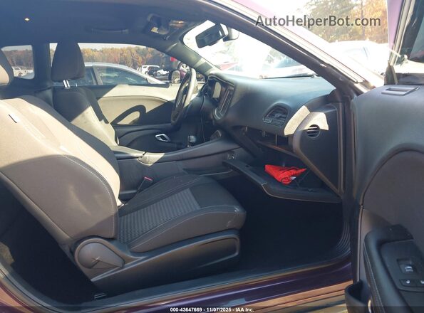 2C3CDZAG4LH236205 2020 DODGE CHALLENGER Purple Vista interior delantera
