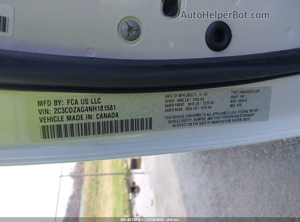 2C3CDZAG4NH181581 2022 DODGE CHALLENGER White Widok komory silnika