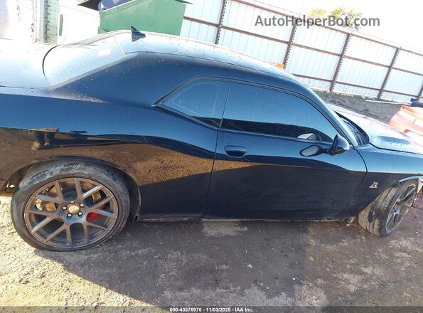 2C3CDZFJ8GH213617 2016 DODGE CHALLENGER Black უკანა სალონის ხედი
