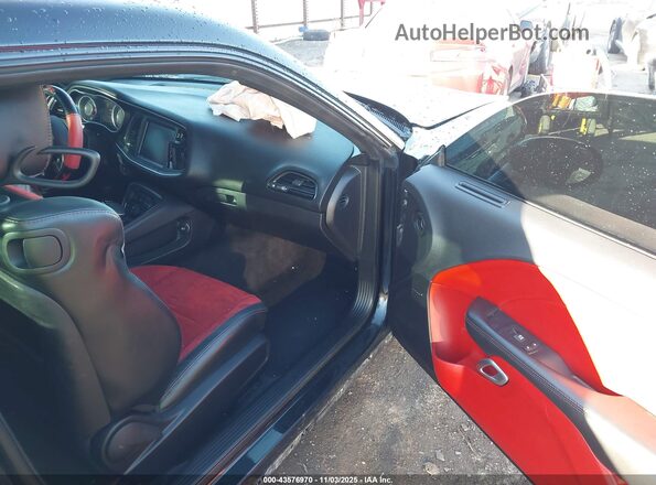 2C3CDZFJ8GH213617 2016 DODGE CHALLENGER Black წინა სალონის ხედი