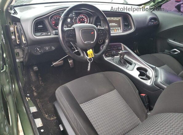 2C3CDZFJ8NH117905 2022 DODGE CHALLENGER Green Vista del salpicadero