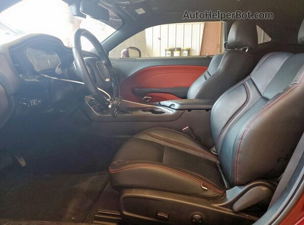 2C3CDZJG5NH151201 2022 DODGE CHALLENGER Maroon Vista interior delantera