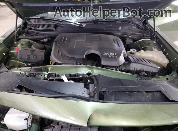 2C3CDZJG9NH168728 2022 DODGE CHALLENGER Green Vista interior trasera