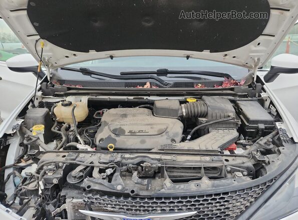 2C4RC1AG5LR105451 2020 CHRYSLER VOYAGER White Vista del compartimento del motor