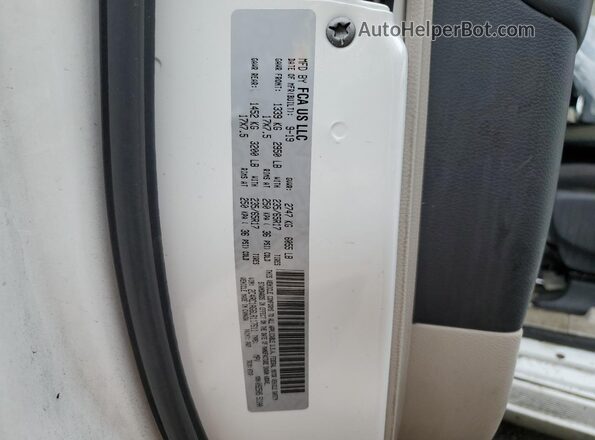 2C4RC1AG6LR117611 2020 CHRYSLER VOYAGER White Vista de la etiqueta del VIN