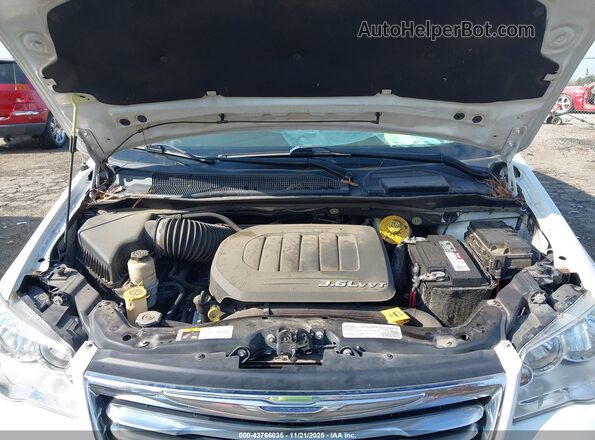 2C4RC1BG2GR166583 2016 CHRYSLER TOWN & COUNTRY White Widok z tyłu