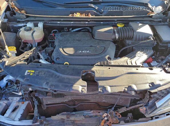 2C4RC1BG4HR803684 2017 CHRYSLER PACIFICA Silver Widok komory silnika