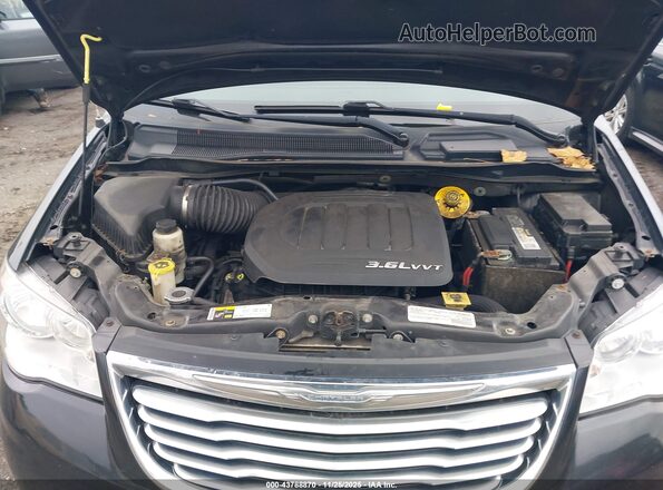 2C4RC1BG7GR110753 2016 CHRYSLER TOWN & COUNTRY Black Rear view