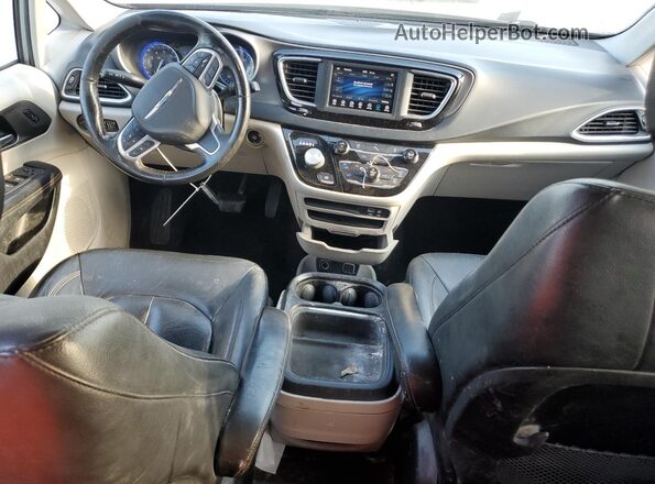 2C4RC1BG8LR280517 2020 CHRYSLER PACIFICA Silver Առջևի վահանակի տեսք