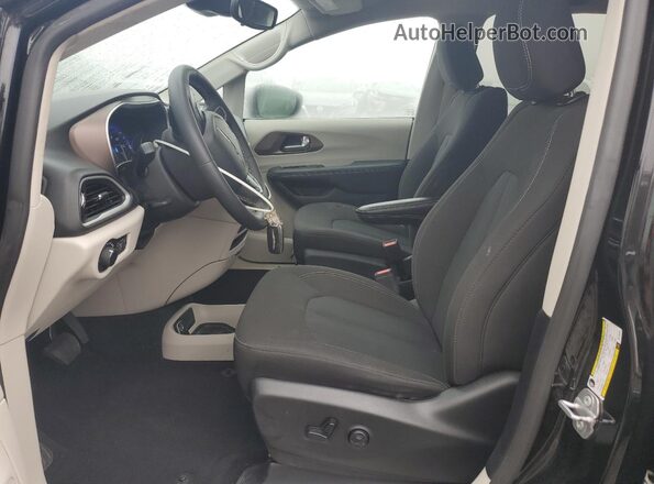 2C4RC1CG2RR186480 2024 CHRYSLER VOYAGER Black Widok wnętrza z przodu