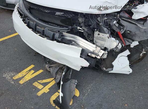 2C4RC1CG4RR106810 2024 CHRYSLER VOYAGER  წინა მარცხენა ხედი სამი მეოთხედიდან