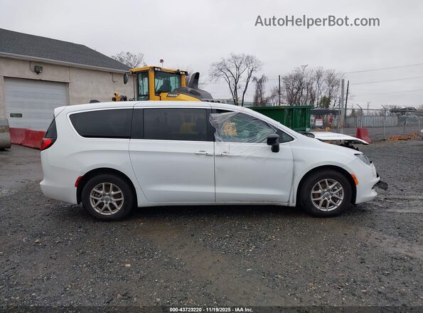 2C4RC1CG4RR201948 2024 CHRYSLER VOYAGER White Widok zestawu wskaźników