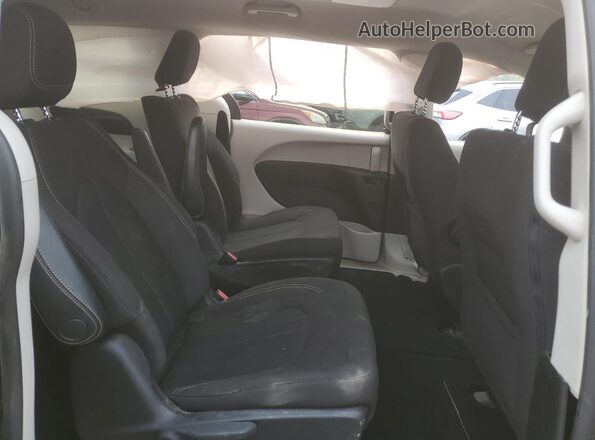 2C4RC1CG5MR503354 2021 CHRYSLER VOYAGER Black Սալոնի հետևի տեսք