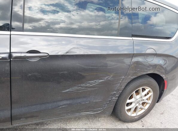 2C4RC1CG5PR606133 2023 CHRYSLER VOYAGER Gray Vista frontal