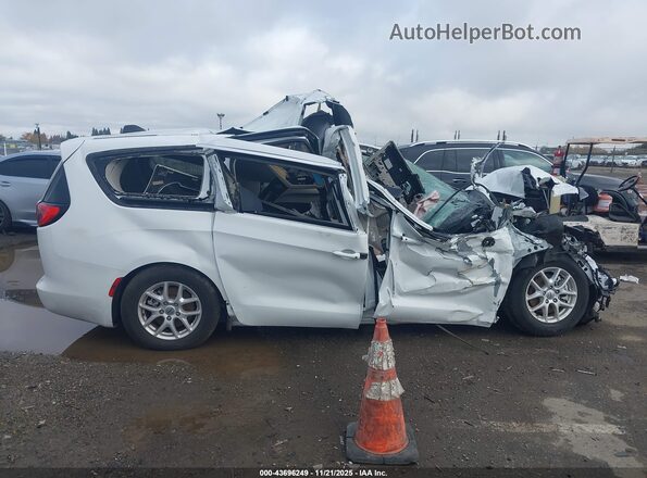 2C4RC1CG7NR132411 2022 CHRYSLER VOYAGER White Vista interior trasera
