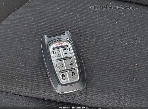 2C4RC1CG7RR131619 2024 CHRYSLER VOYAGER Silver წინა პანელის ხედი