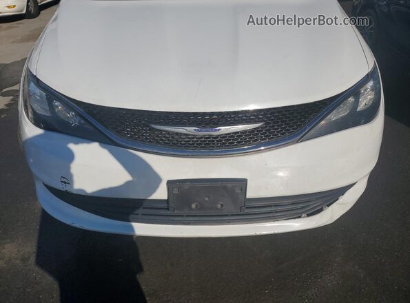 2C4RC1DG2LR156997 2020 CHRYSLER VOYAGER White Вид підкапотного простору