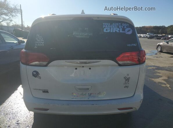 2C4RC1DG2LR156997 2020 CHRYSLER VOYAGER White Вид ззаду