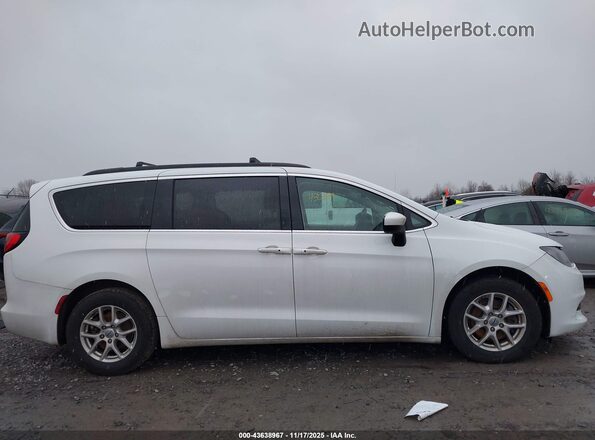 2C4RC1DG2MR542482 2021 CHRYSLER VOYAGER White Вид задньої частини салону