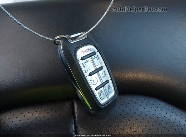 2C4RC1DG3MR523617 2021 CHRYSLER VOYAGER Серебряный Вид панели приборов