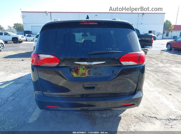 2C4RC1DG6LR168425 2020 CHRYSLER VOYAGER Black 