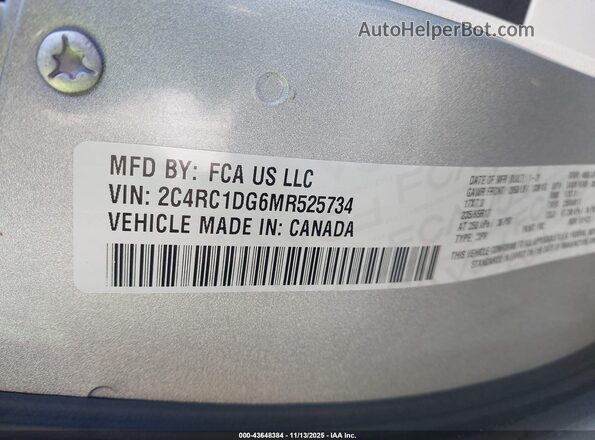 2C4RC1DG6MR525734 2021 CHRYSLER VOYAGER Silver Widok komory silnika