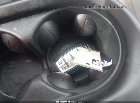 2C4RC1DG8MR527307 2021 CHRYSLER VOYAGER Серый Вид панели приборов