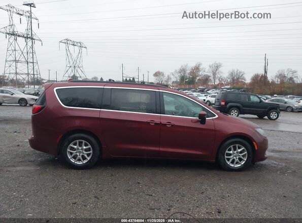 2C4RC1DG9LR157841 2020 CHRYSLER VOYAGER Maroon Rear interior view