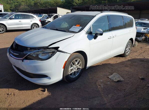 2C4RC1DG9MR543533 2021 CHRYSLER VOYAGER White წინა მარცხენა ხედი სამი მეოთხედიდან