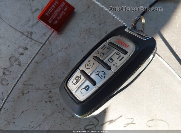2C4RC1DG9MR543533 2021 CHRYSLER VOYAGER White წინა პანელის ხედი