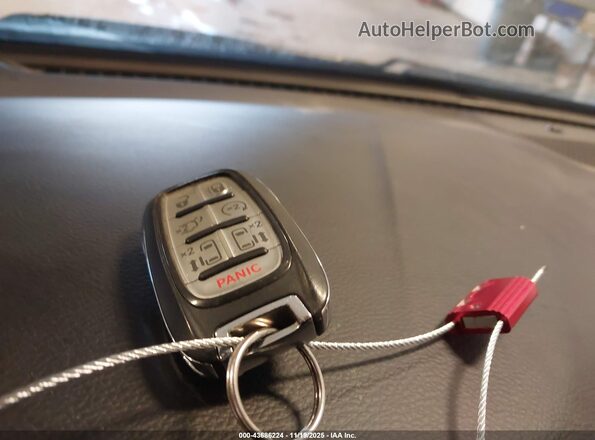 2C4RC1DGXMR513005 2021 CHRYSLER VOYAGER Серый Вид панели приборов