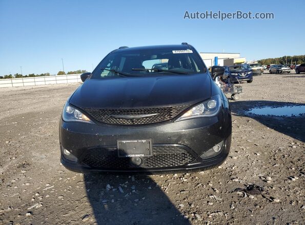 2C4RC1EG7LR232812 2020 CHRYSLER PACIFICA Black Front view