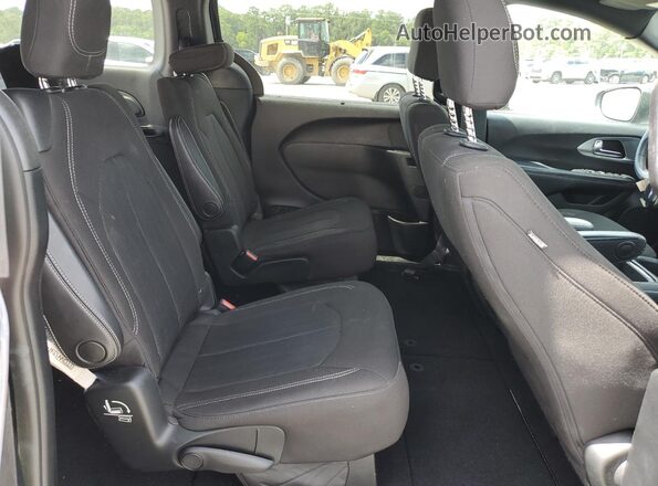 2C4RC1FG0LR140777 2020 CHRYSLER PACIFICA Charcoal Rear interior view