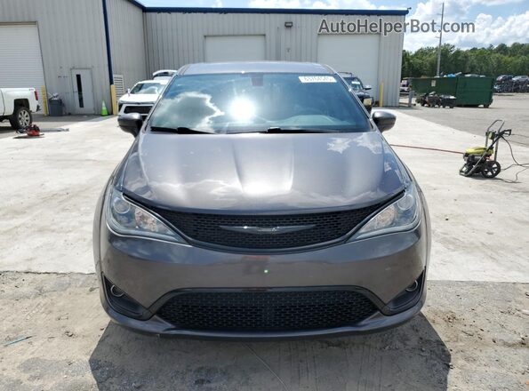 2C4RC1FG0LR140777 2020 CHRYSLER PACIFICA Charcoal Front view