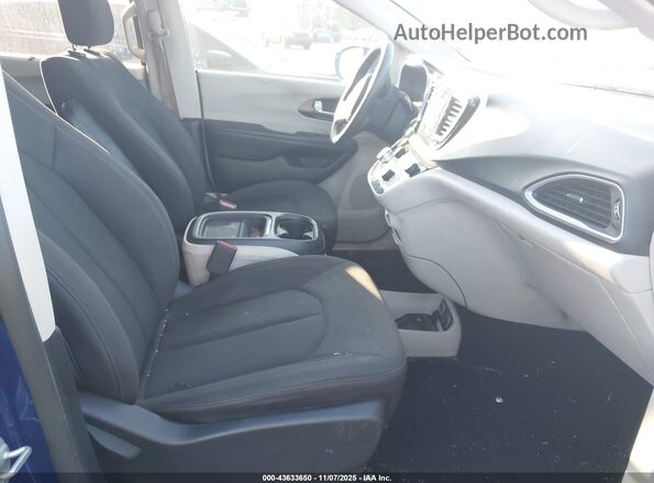 2C4RC1FG2JR227982 2018 CHRYSLER PACIFICA Blue 