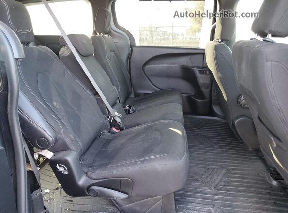 2C4RC1FG7MR571893 2021 CHRYSLER PACIFICA Gray Rear interior view