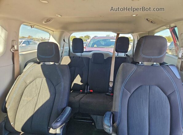 2C4RC1FG9MR556537 2021 CHRYSLER PACIFICA Бордовый Вид задних сидений