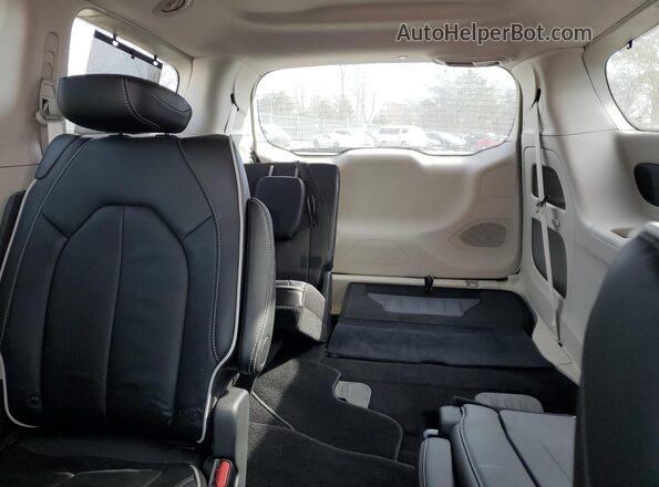2C4RC1GG4RR105070 2024 CHRYSLER PACIFICA Белый Вид задних сидений
