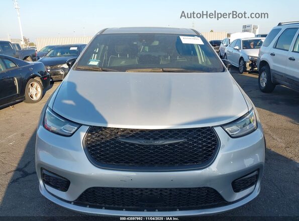 2C4RC1S77PR609309 2023 CHRYSLER PACIFICA Gray Vista del cuadro de instrumentos