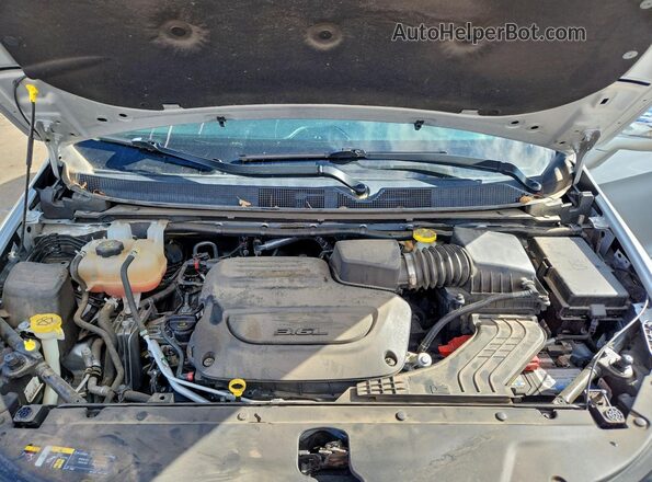 2C4RC3GG5NR175179 2022 CHRYSLER PACIFICA Серебряный Вид задней части салона