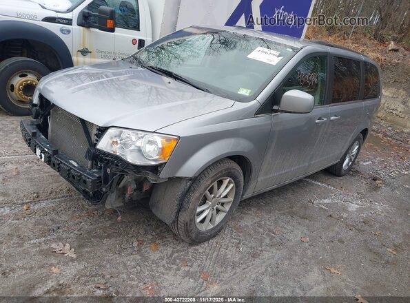 2C4RDGCG5LR253256 2020 DODGE GRAND CARAVAN Gray წინა მარცხენა ხედი სამი მეოთხედიდან