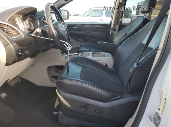 2C4RDGCG6LR201697 2020 DODGE GRAND White Front interior view
