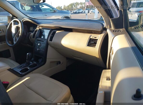 2FMGK5C82HBA13538 2017 FORD FLEX Кремовый Вид салона спереди
