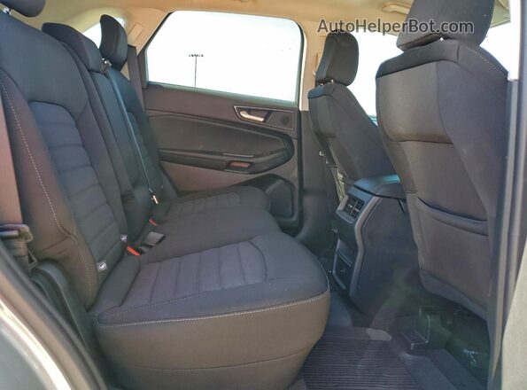 2FMPK4G97RBA59218 2024 FORD EDGE Silver უკანა სალონის ხედი