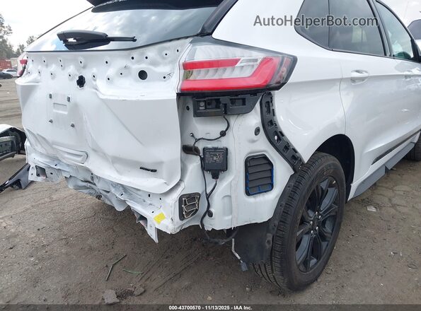 2FMPK4G9XRBA31977 2024 FORD EDGE White 