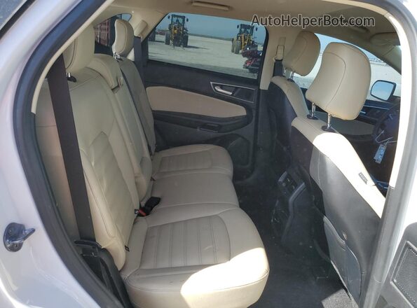 2FMPK4J98NBA63801 2022 FORD EDGE White Widok wnętrza z tyłu